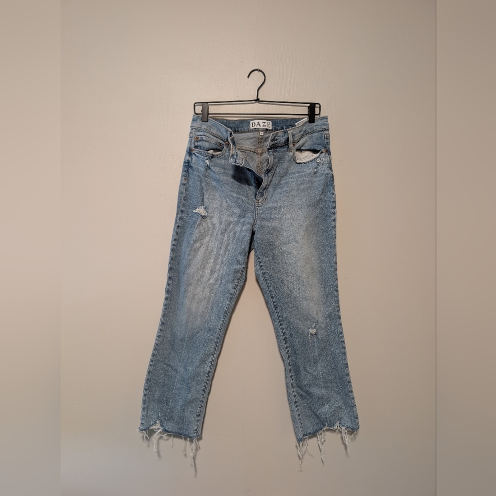 DAZE Women's Light Blue Distressed Jeans